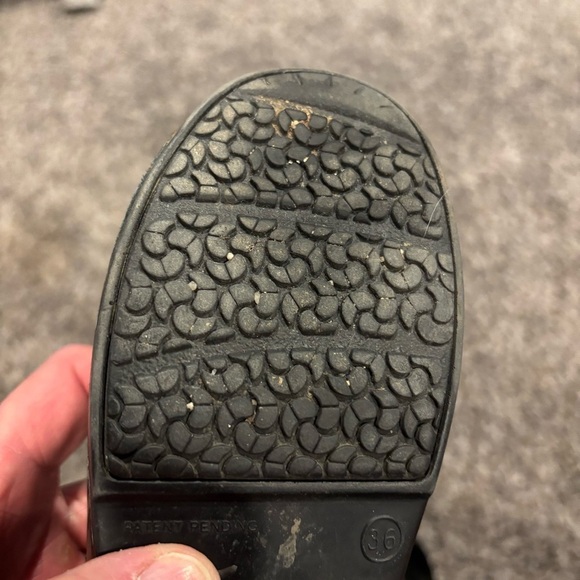 Metallic Patterned Clogs - Picture 3 of 6